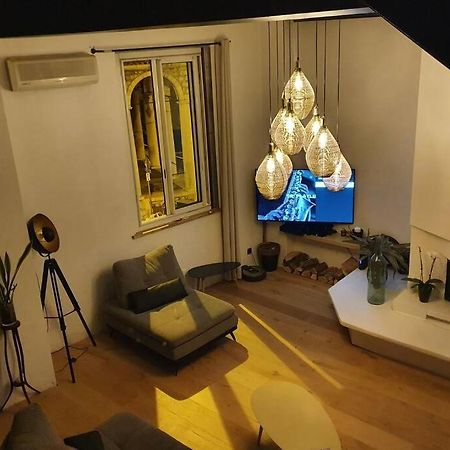 Loft De Type Industriel Et Spacieux Ницца Экстерьер фото