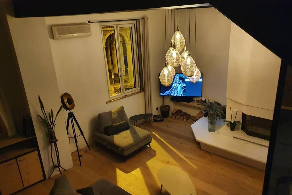 Loft De Type Industriel Et Spacieux Ницца Экстерьер фото